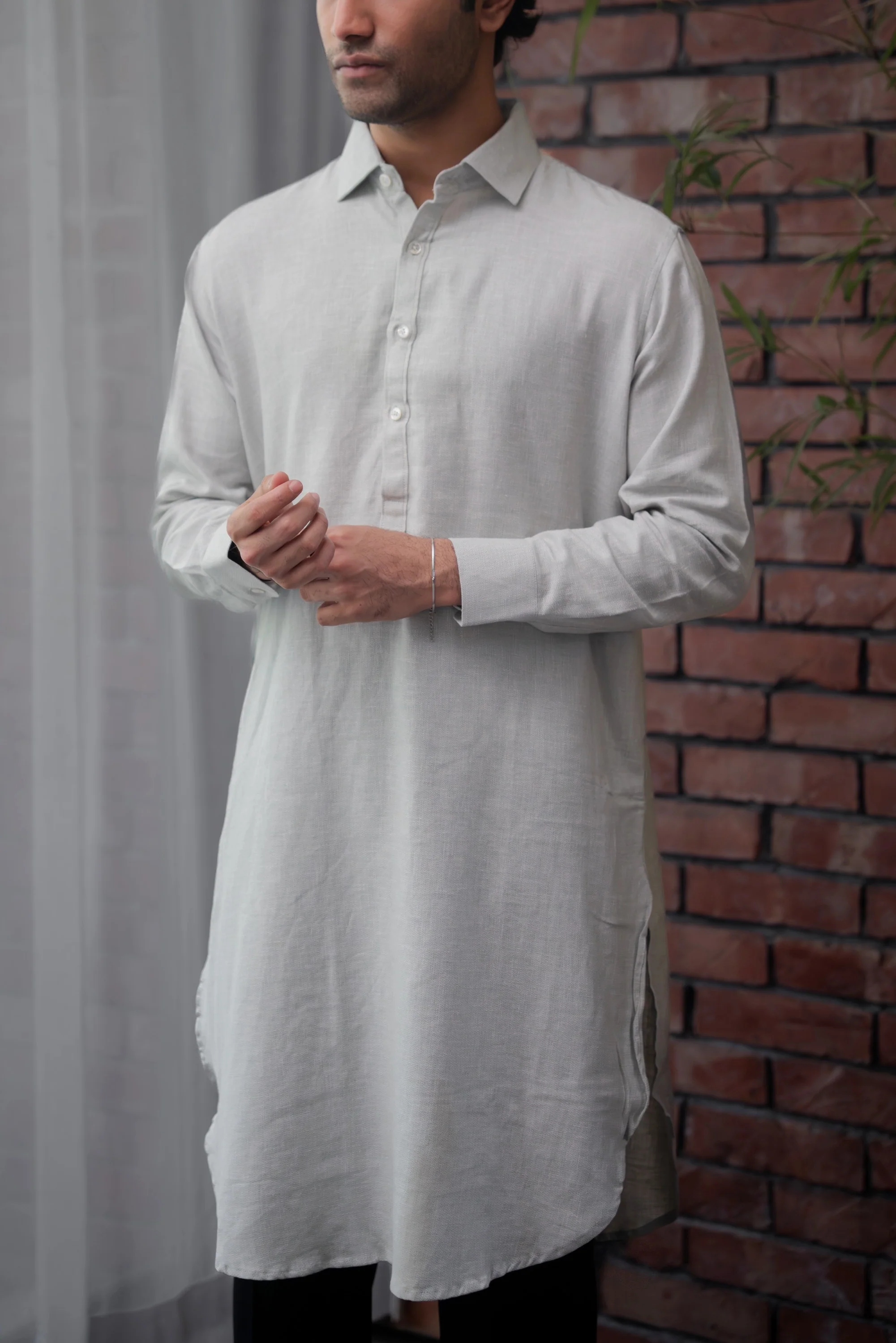 Aarib Structured Contemporary Kurta - Faded Green - Image 3