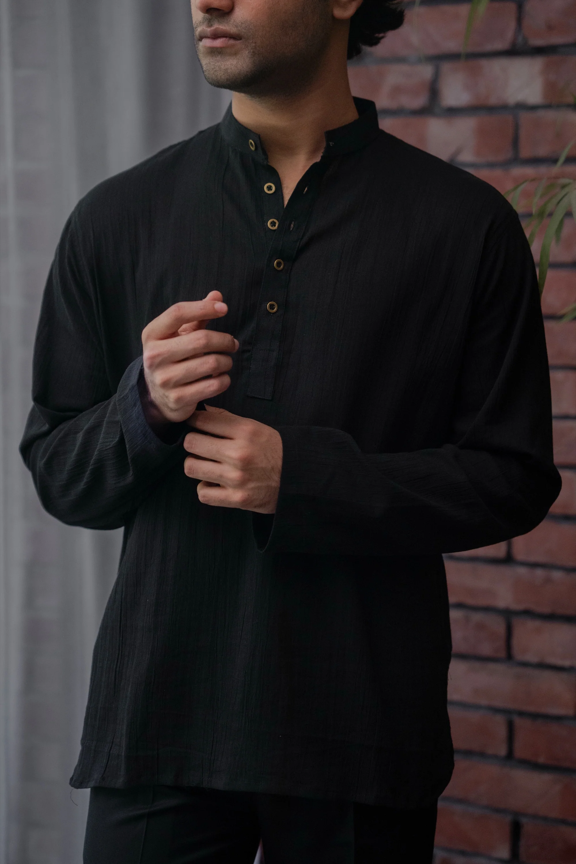 Naeel Contemporary Kurta In Black - Image 5