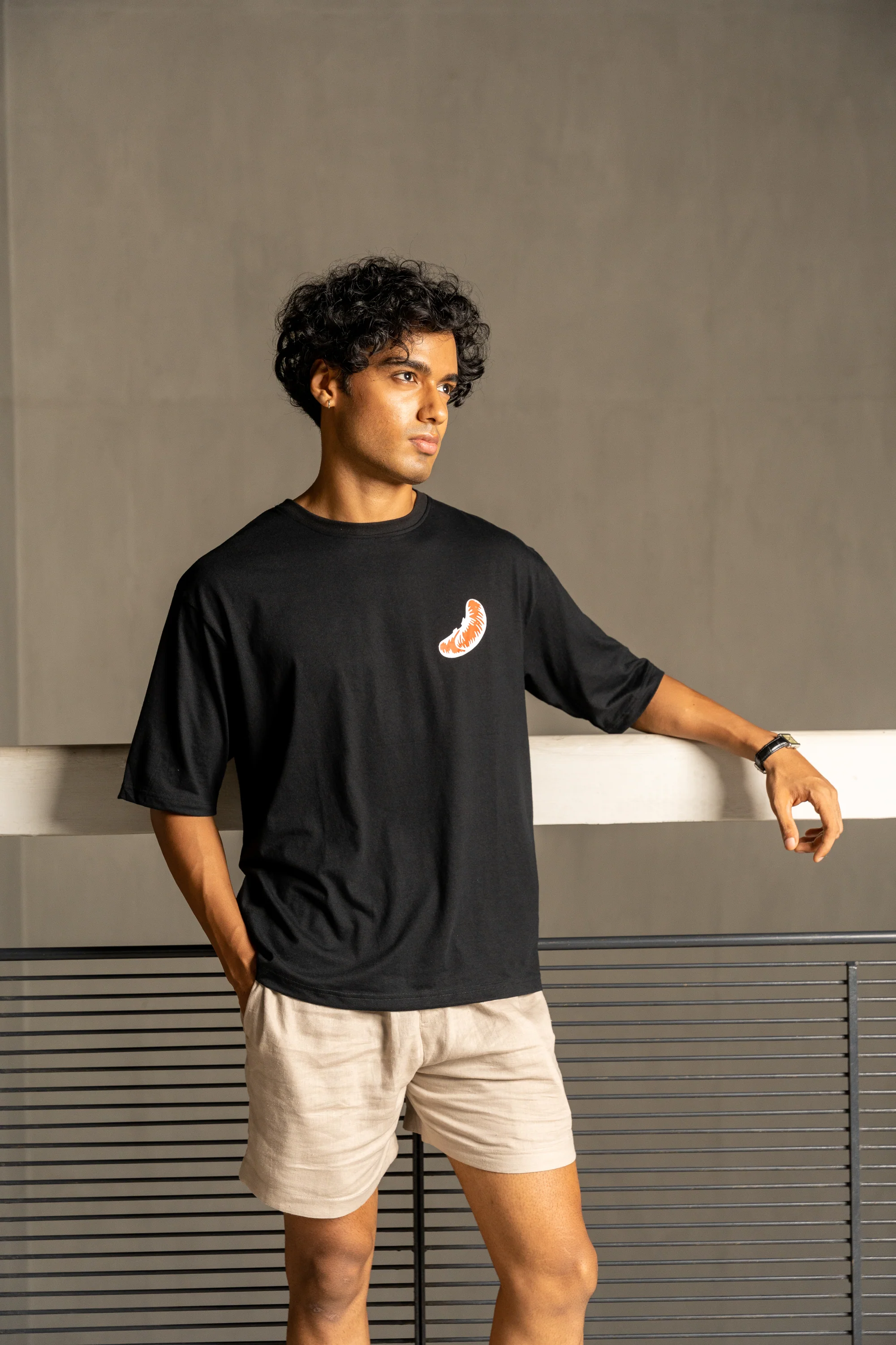 Mimi Graphic T-shirt - Image 3
